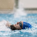 Zanurz się w zdrowiu: pływanie, które wzmacnia płuca i serce