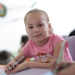 Siła delikatnego „nie”: jak wspierać dzieci w stawianiu granic i budowaniu asertywności
