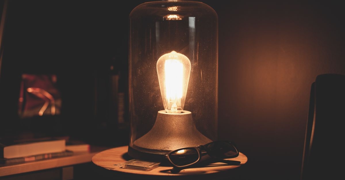 Światło, które leczy: lampy do fototerapii jako naturalny zastrzyk energii i lepszego nastroju